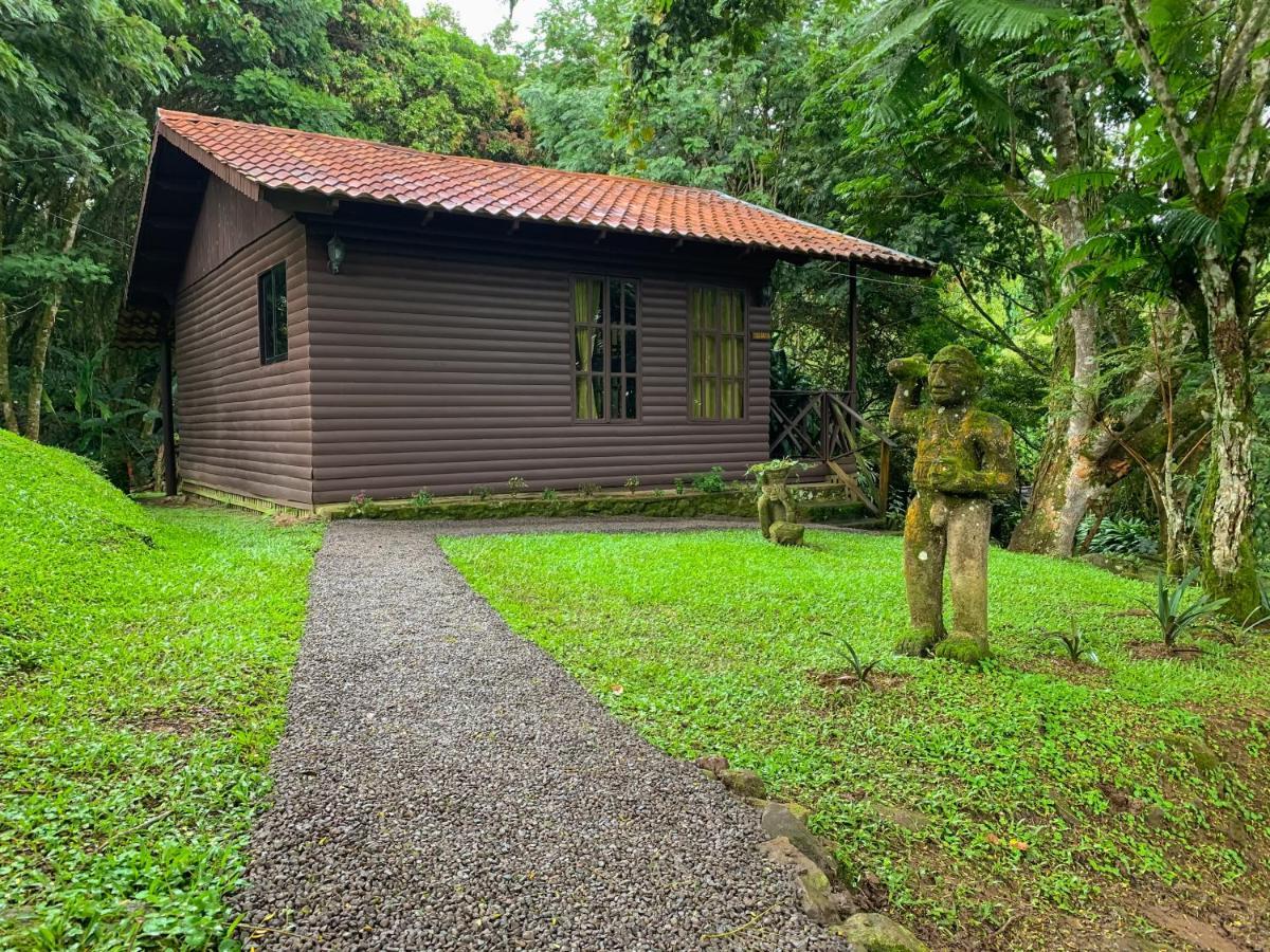 Hospedaje La Naciente Turrialba Exterior photo