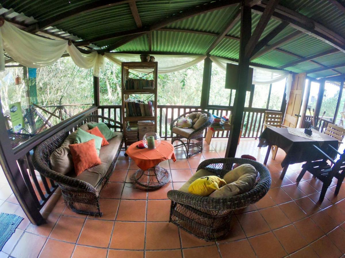 Hospedaje La Naciente Turrialba Exterior photo